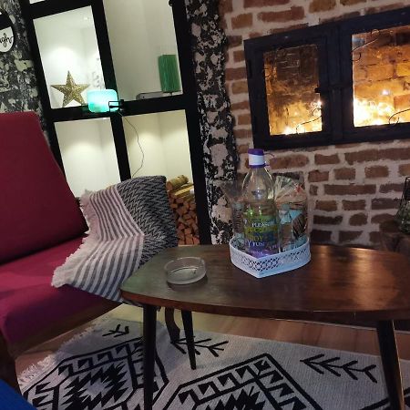 Studio Apartman Black & White Centar Sarajevo Free Parking المظهر الخارجي الصورة