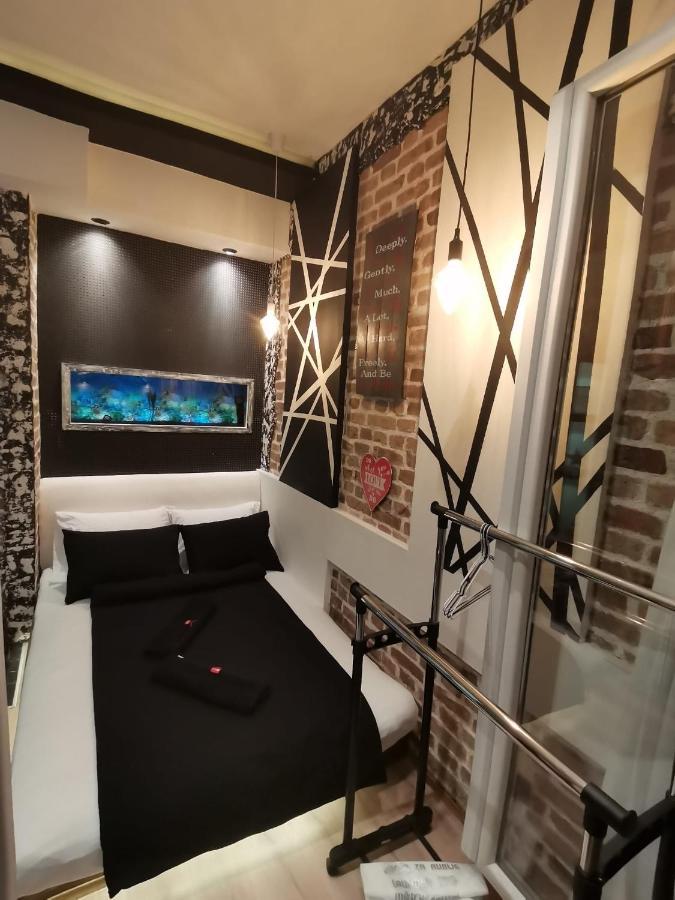 Studio Apartman Black & White Centar Sarajevo Free Parking المظهر الخارجي الصورة