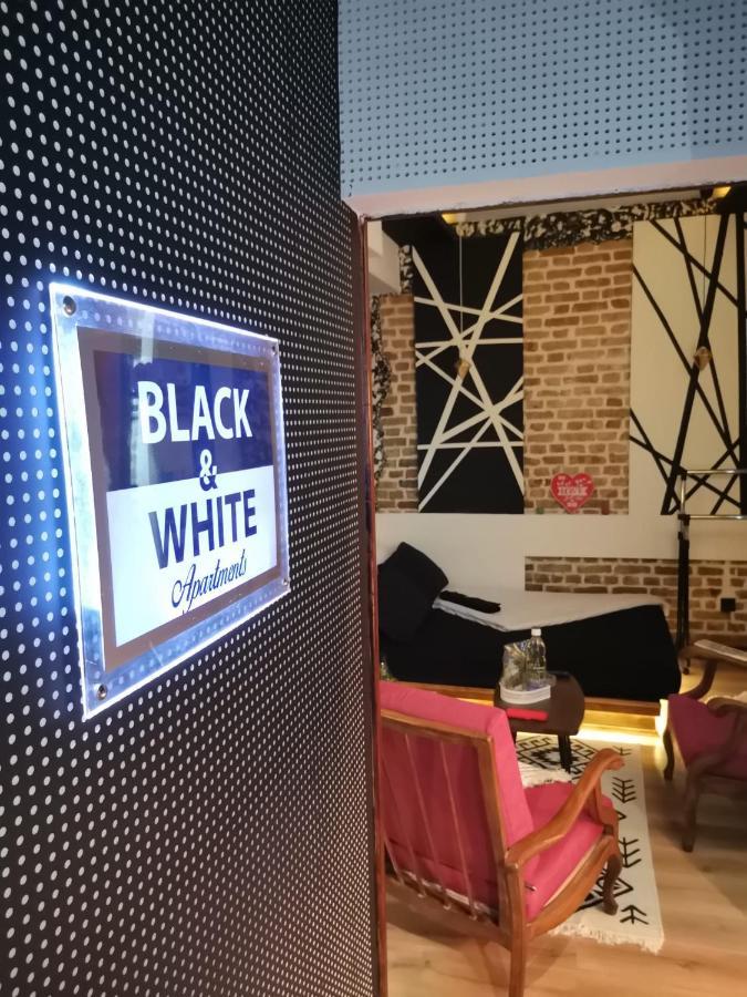 Studio Apartman Black & White Centar Sarajevo Free Parking المظهر الخارجي الصورة