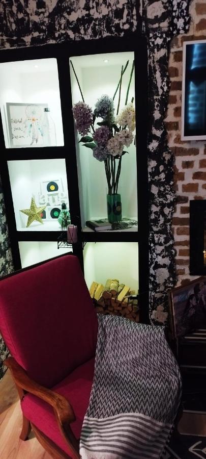 Studio Apartman Black & White Centar Sarajevo Free Parking المظهر الخارجي الصورة